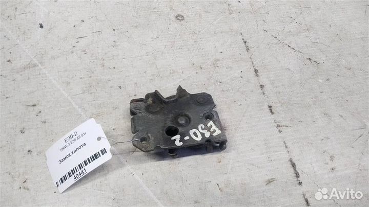Замок капота BMW 3 E30 82-91г
