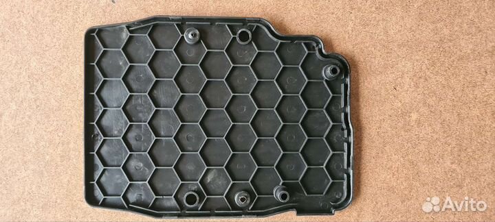 Крышка корпуса мозгов форд куга