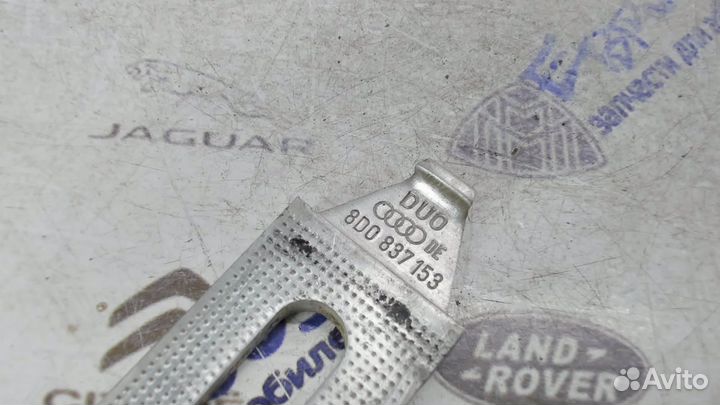 Кронштейн (клин регулировочный) Audi A6 C5 1997-20