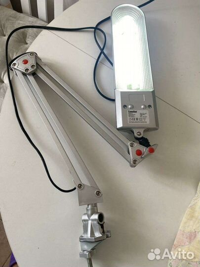 Лампа настольная