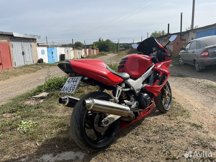 Продам Honda VTR 1000F