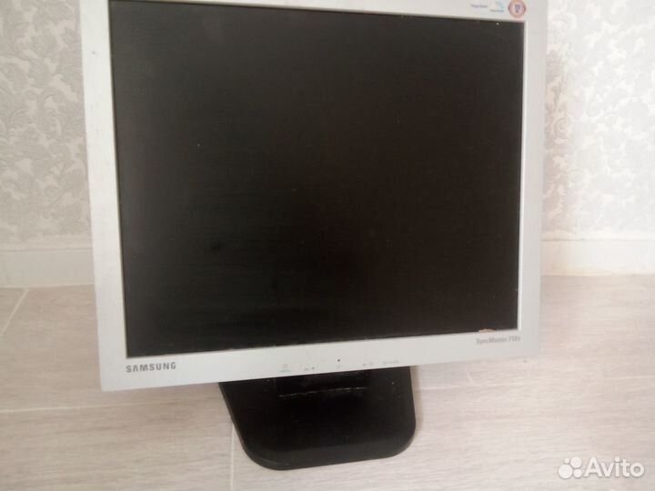 Монитор samsung