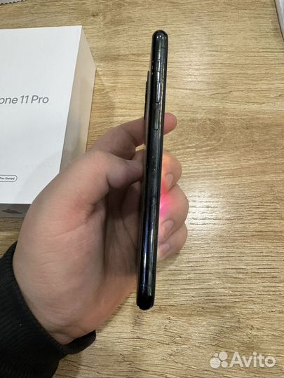 iPhone 11 Pro, 64 ГБ