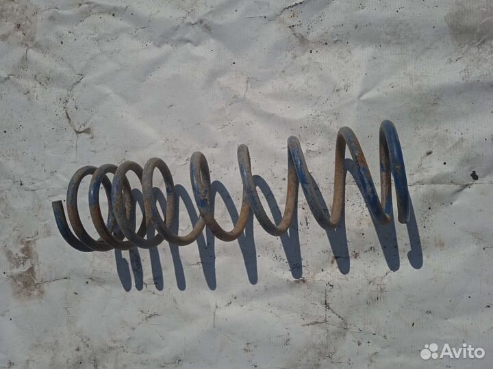 Пружина задняя Nissan Terrano 2 Ниссан Террано 2