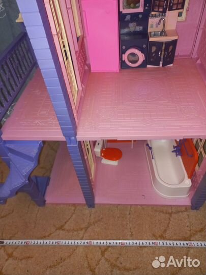 Кукольный домик с мебелью