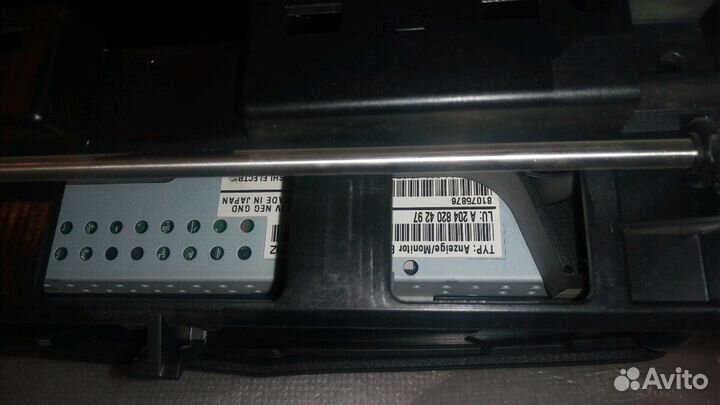 Дисплей мерседес+головное устройство мерседес С200