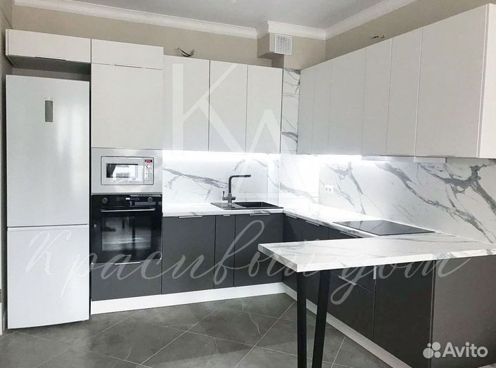 Новый кухонный гарнитур в наличии