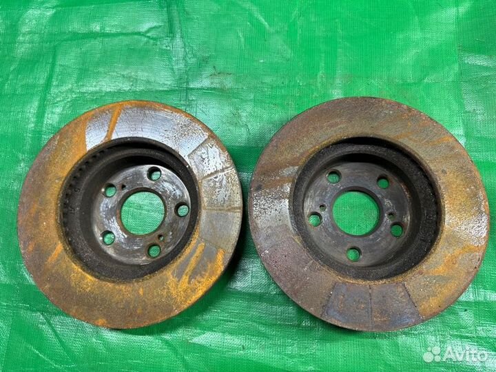 Тормозной диск передний Toyota Prius ZVW30 2arfxe