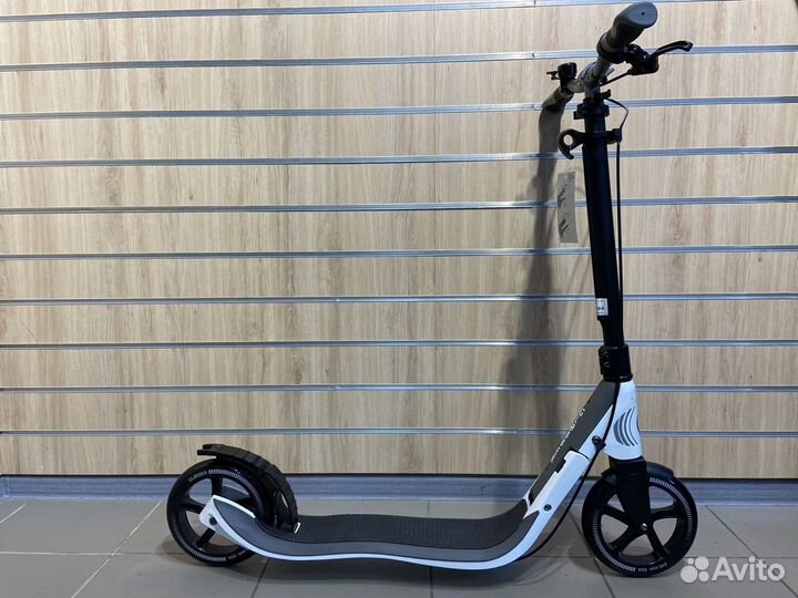 Самокат Globber One NL 205 Deluxe Белый