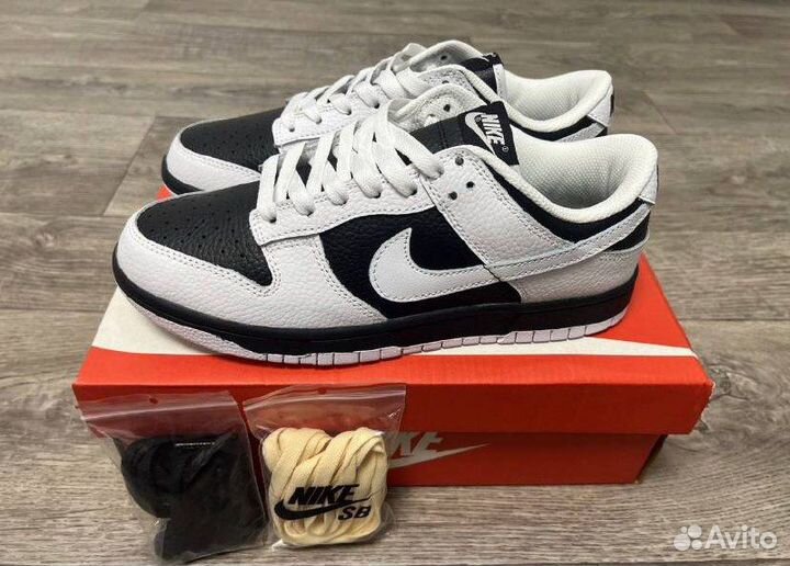 Кроссовки Nike Dunk Reverse Panda Luxe