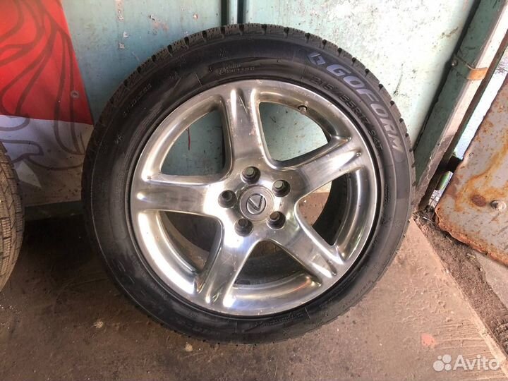 R17 Goform W705 215/55, PCD 5x114.3 DIA 60