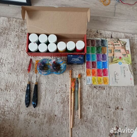 Художественные краски