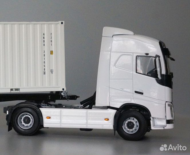 1/50 тягач Volvo FH04 WSI 1:50