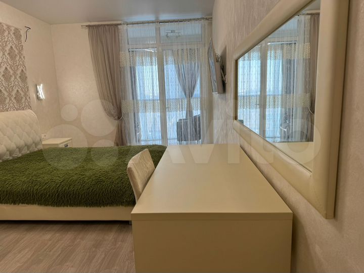 3-к. квартира, 94 м², 12/14 эт.