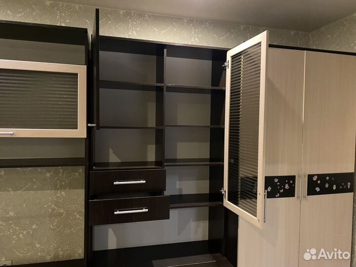 Стенка в гостиную