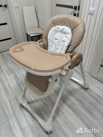 Стульчик для кормления tommy