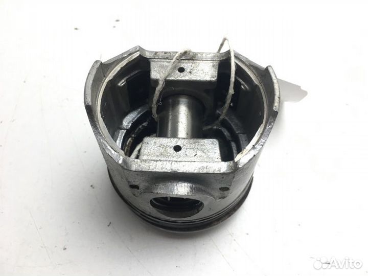 Поршень Toyota Soarer MZ10 mteu 1982