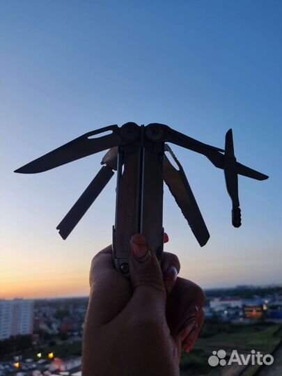 Мультитул leatherman surge