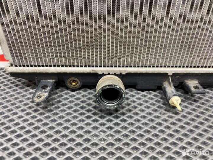 Радиатор охлаждения двигателя Honda Civic FD(4Д)