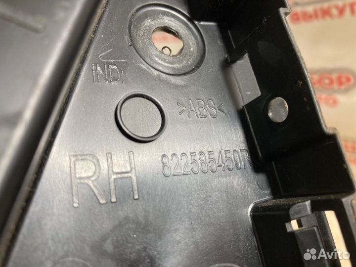 Направляющая стекла двери задняя правая LADA Xray