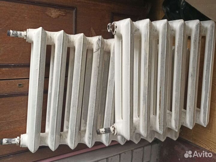 Продам чугунные батареи