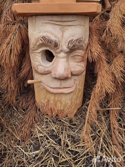 Красивый Скворечник из дерева для птиц и белок