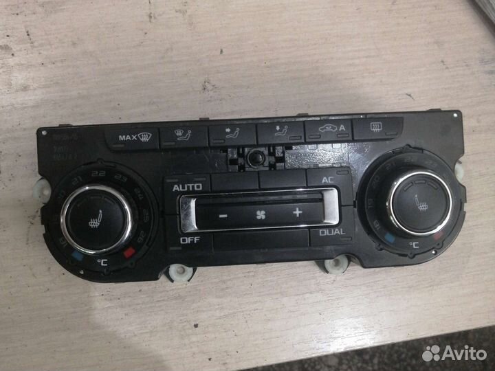 Блок управления климатом Skoda Octavia A5