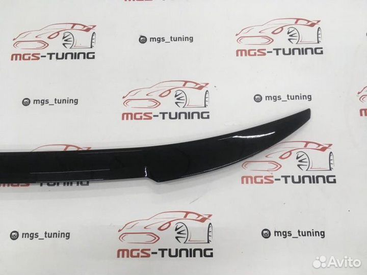 Спойлер черный M4 Style BMW 5 G30 (Тайвань)