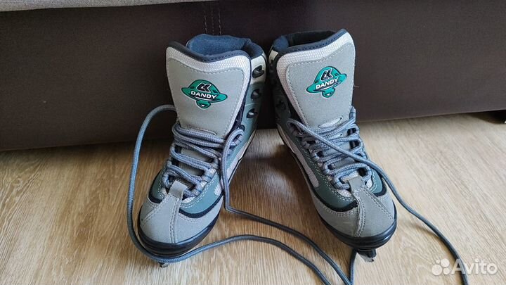 Коньки фигурные 31