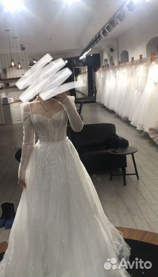 Свадебное платье