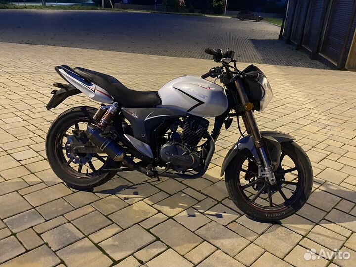 Stels flame 200