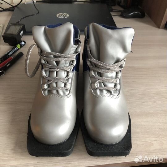 Лыжные ботинки размер 34