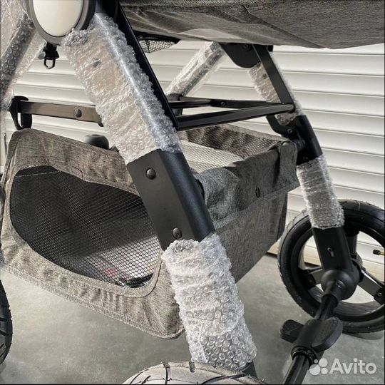 Коляска Luxmom
