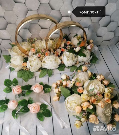 Свадебные украшения на машину