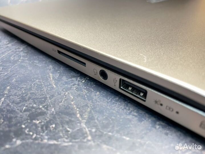 14 Ноутбук Acer Swift 1 SF114-32-P76U на Intel Pen