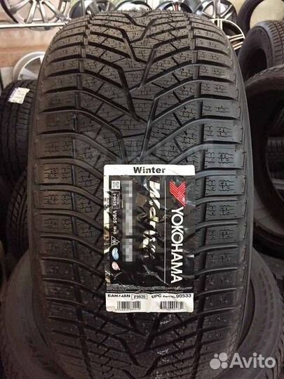 Yokohama BluEarth Winter V905 275/40 R20 и 315/35 R20