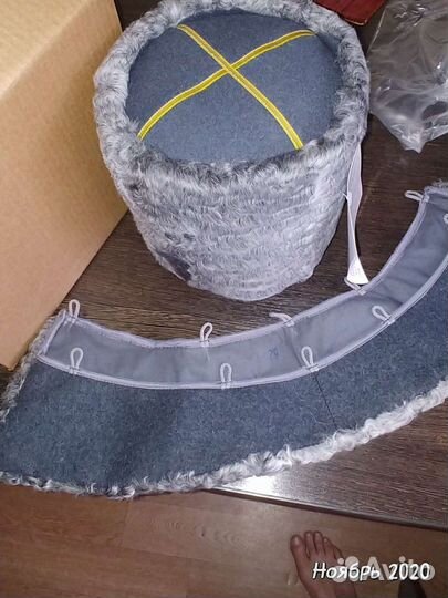 Папаха и воротник каракулевые