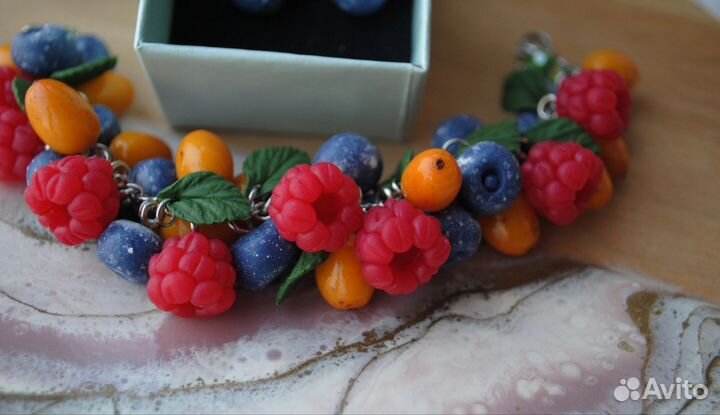 Браслет и серьги,в наличии