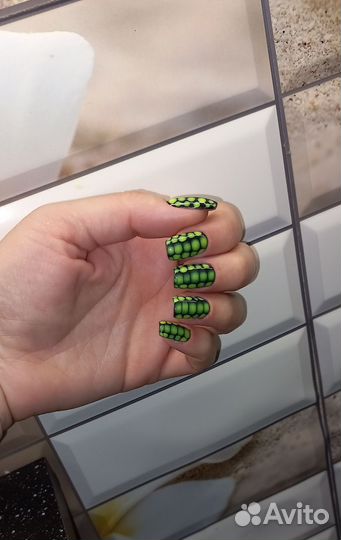 Маникюр,педикюр