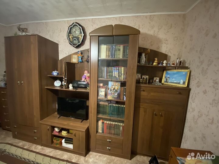 Стенка в гостиную со шкафом