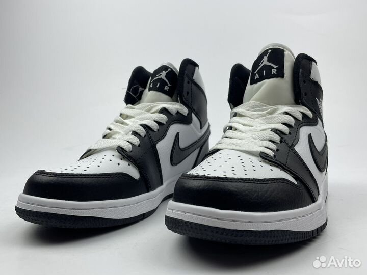 Кроссовки nike air jordan 1 женские