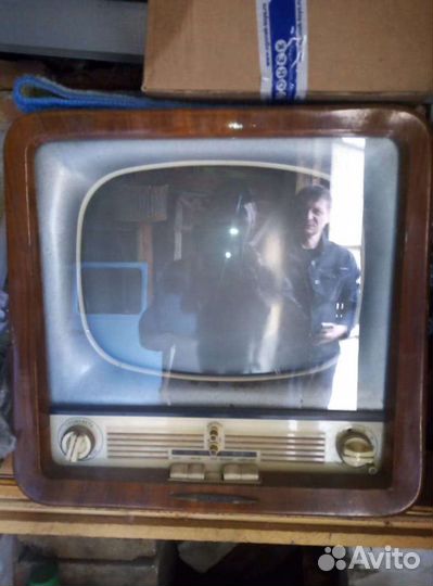 Телевизор