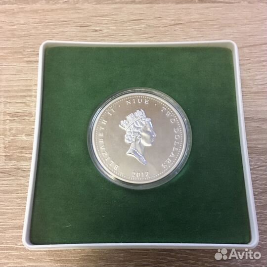 Ниуэ 2 доллара 2012 года серебряные