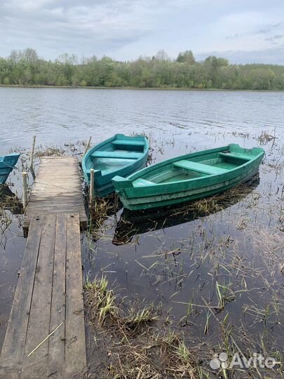 Лодка деревянная