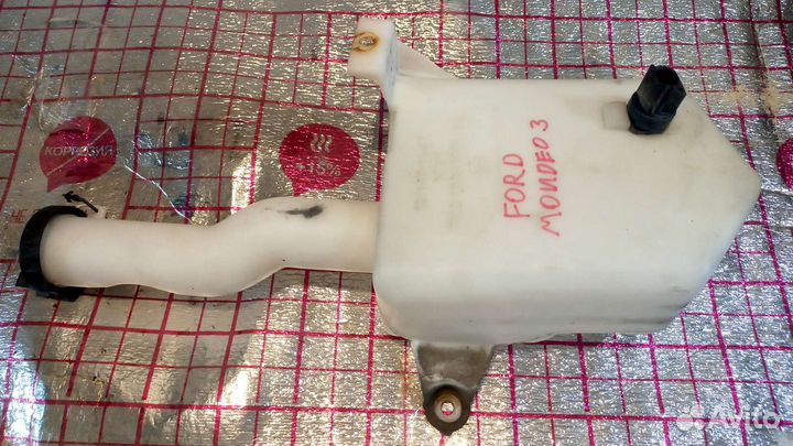 Бачок омывателя с мотором Ford Mondeo 3