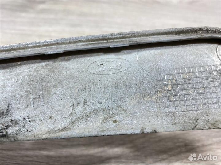 Решетка противотуманной фары левая Форд С-Max