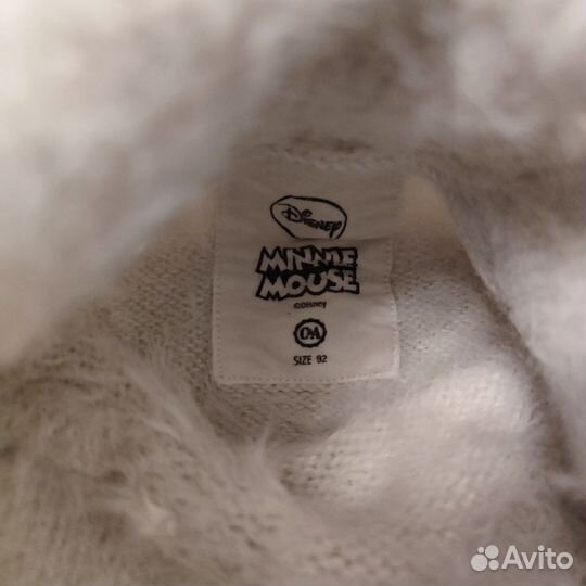 Свитер для девочки с горлом