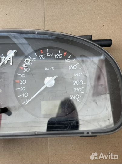 Renault laguna 2панель приборов