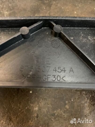 Кронштейн заднего бампера правый Audi A5 8T