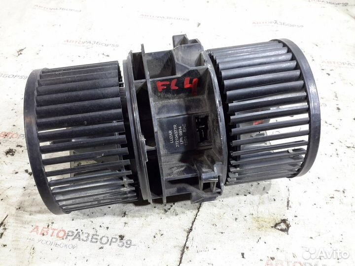 Моторчик печки Renault Fluence